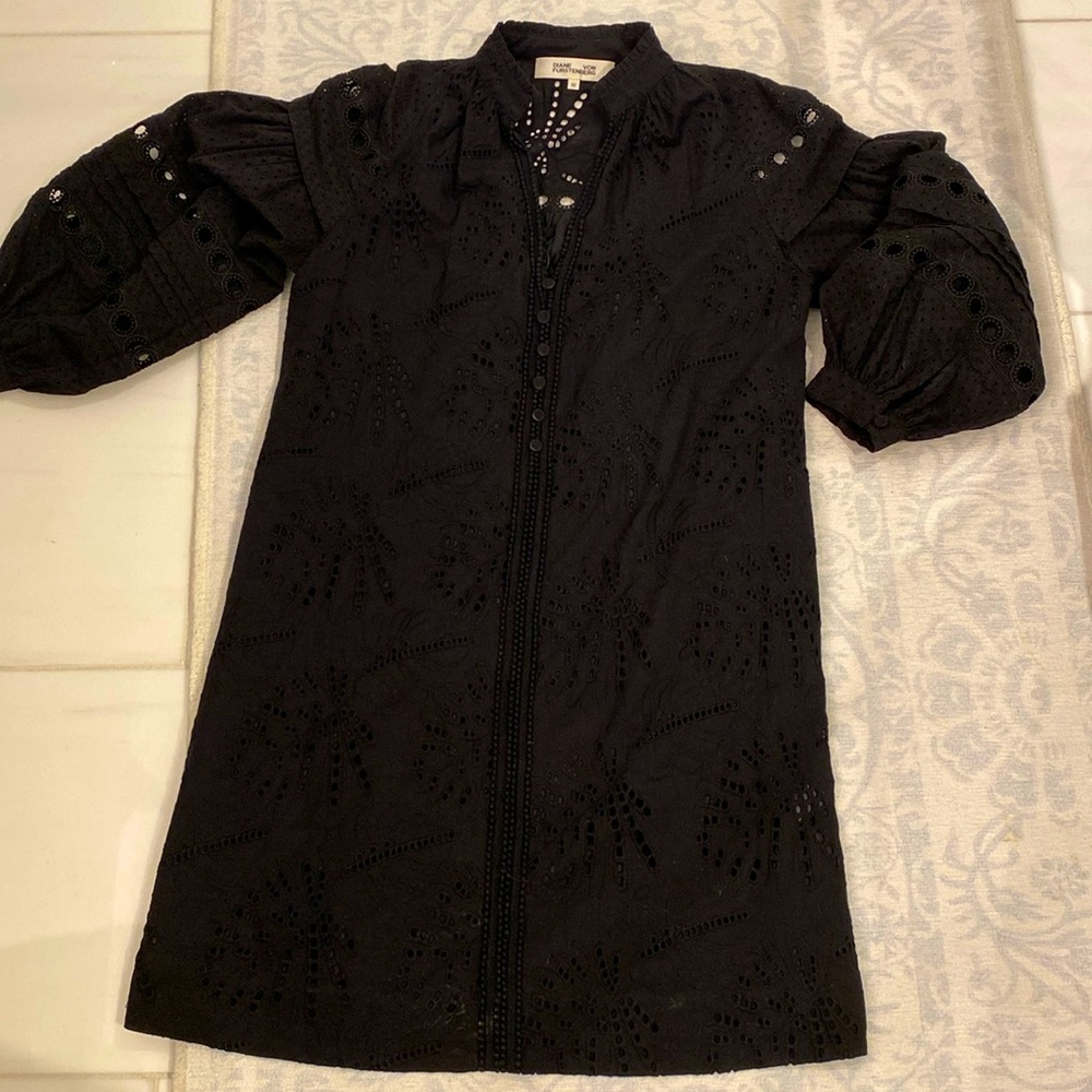 DVF eyelet dress - black XS - pull over head w pockets!